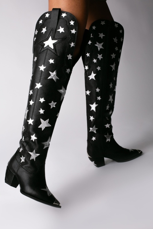 Ciocate Midnight Queen din piele naturala bizon negru si stelute argintii