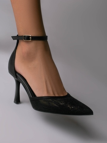 Pantofi Miralune din piele naturala neagra cu toc mic evazat si dantela Chantilly