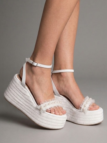 Sandale cu platforma Aveline albe cu perle