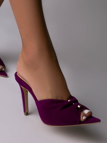 Saboti Lara din piele intoarsa violet cu accesoriu auriu