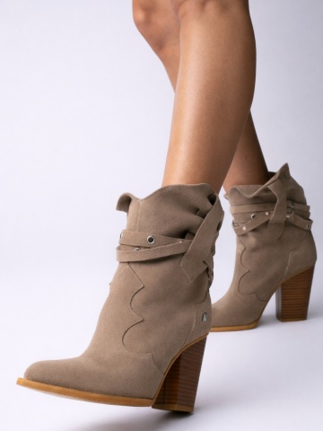 Ciocate Dakota cu toc inalt, piele naturala intoarsa nude – Outlet