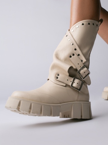 Bocanci Oman Cool Edition din piele bizonata culoare unt cu accesorii argintii