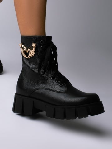 Ghete Trace piele naturala neagra bizonata cu accesoriu auriu