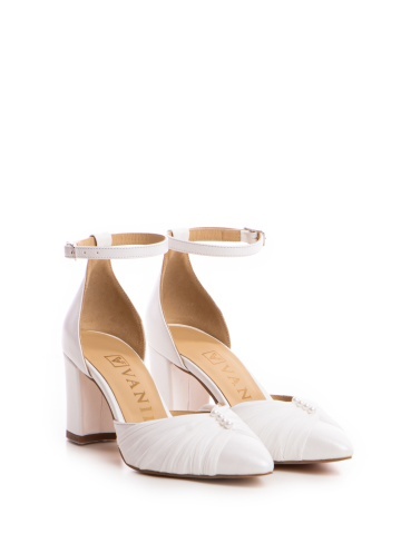 Pantofi Elara piele naturala alba cu toc gros mic si accesoriu perle