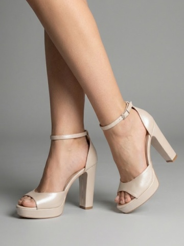 Sandale Oslo cu toc mic subtire, ivoire