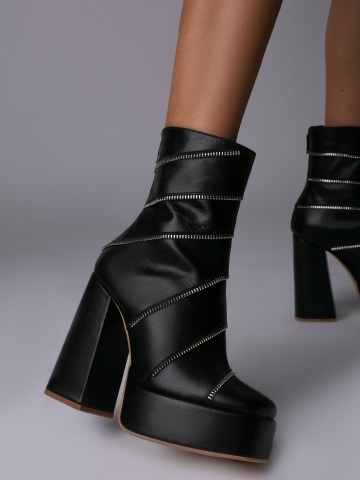 Ghete Sagaza piele naturala neagra cu toc gros si accesorii tip fermoar