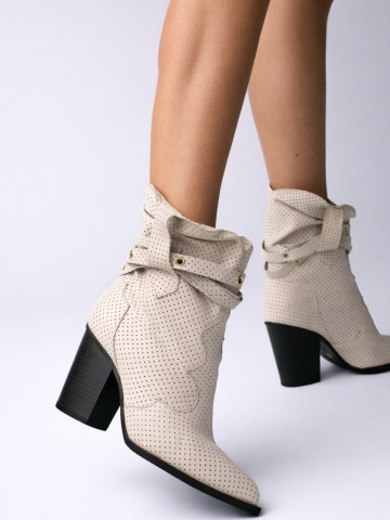 Ciocate Dakota cu toc inalt, piele naturala perforata nude – Outlet