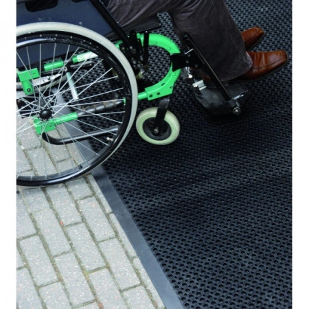 sve za pod-Gumeni otirač Oct-O-Flex _situacija_invalidska kolica