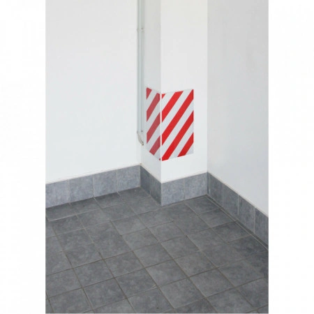 SVE ZA POD_Fleksibilni štitnik za garaže - Samolepljivi_situacija 1_ugao