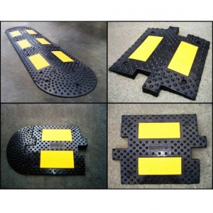 Segmenti usporivača brzine (ležeći policajac) dimenzija 500x500x50mm sa žutim reflektujućim trakama, sa i bez bočnih jedinica.
