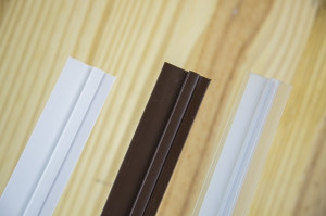 sve za pod-DIHTUNG PVC LAJSNA ZA IZOLACIJU VRATA SA GUMOM