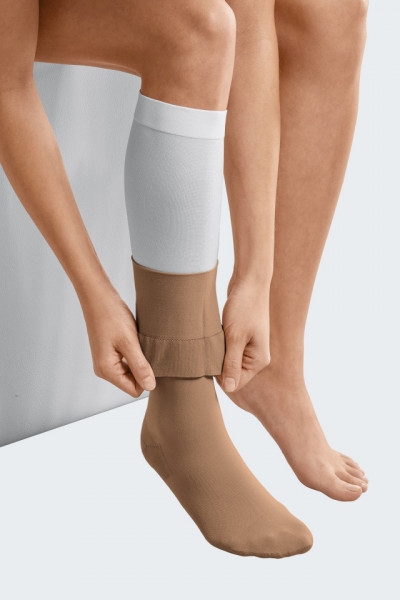 Ciorapi compresivi pentru ulcerul venos al piciorului - mediven® ulcer kit - Img 2