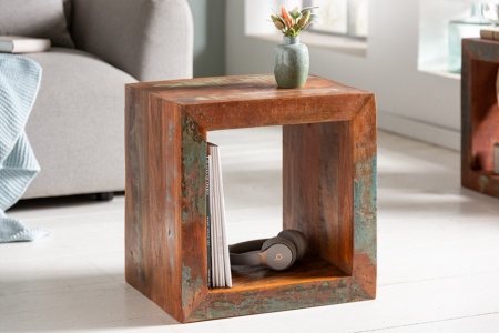 Stevige bijzettafel 45 cm gekleurde kubus gemaakt van gerecycled houten plank - Img 4