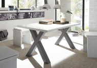 Eettafel wit van 140 cm met X-vormig frame