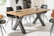 Industriële eettafel MONTREAL 180cm eiken look met zwarte X-poten