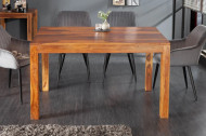 Massief houten eettafel PURE 135cm natuursteenafwerking Sheeshamhout unieke nerf