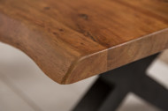 Massieve boomstam salontafel MAMMUT 110cm Acacia Honing afwerking zwart X-frame