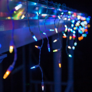 Instalatie de Craciun tip franjuri 8 metri, 200 LED Multicolor