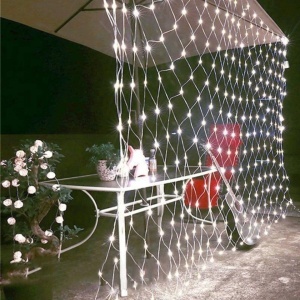 instalatie plasa decorativa