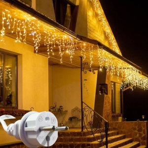 Instalatie exterior 100 metri, 2000 LED turturi cu FLASH alb rece, fir gros