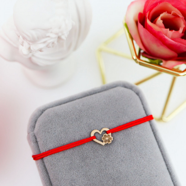 Bratara Heart Collection cu snur si inimioara cu floricica din aur 14k