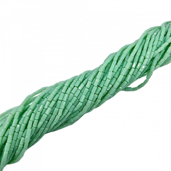 Cristale dreptunghiulare 2x4 mm - șirag aprox 100 bucăți - vernil