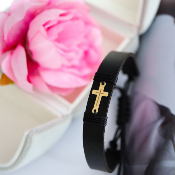 Bratara piele si cruciulita cu dungi din aur 14k