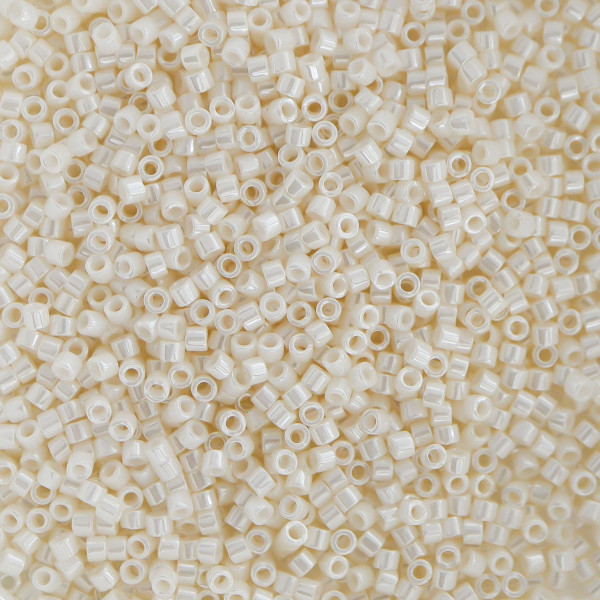 Miyuki Delica Cream Pearl 5gr 11/0