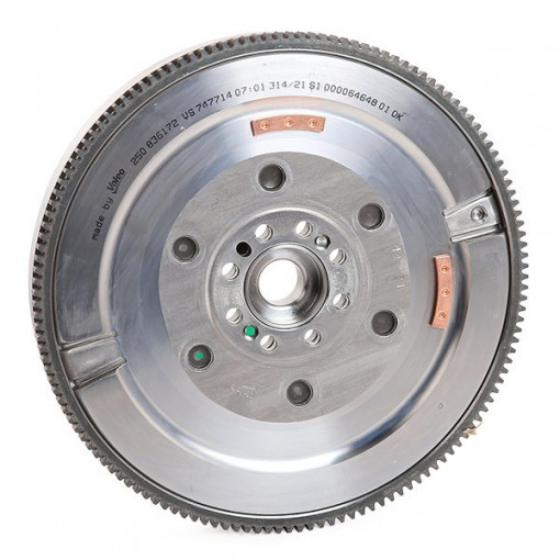 Volanta Peugeot 3008 2.0 BlueHDi 150cp (2016-2020) Valeo