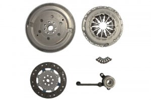 Volanta si kit ambreiaj Luk Nissan Pulsar 1.5dCI