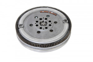 Volanta dubla LUk BMW X3 2.0d (2004-2007)