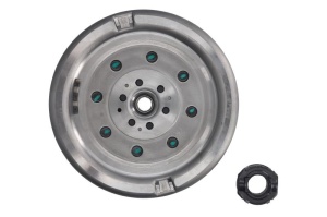 Volanta dubla si kit ambreiaj Seat Ibiza 1.6 TDi (2009-2010)