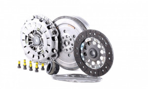 Volanta si kit ambreiaj LUK BMW E60 520d
