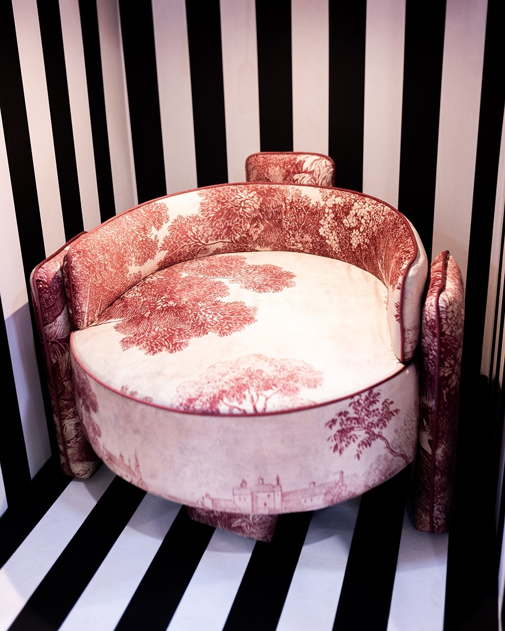 VLAdiLA Bife 2025 Terracotta Collection