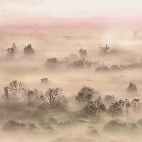 Foggy Landscape Peach Тапет - Img 2
