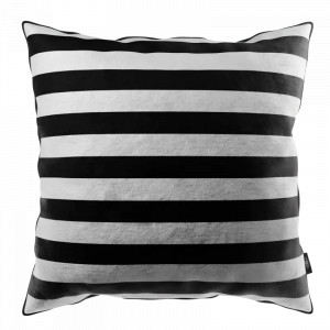 Strong Lines Cushion