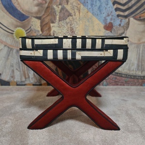 Nox Myth Stool - Img 2