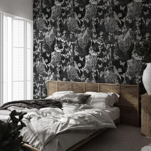 Majestic Memoir In Black Wallpaper