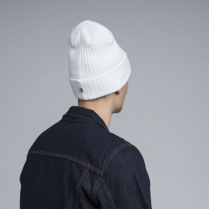 Kangol-caciula-alba-color-text-4