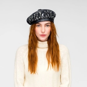 Kangol, Bereta neagra needlepunch floral