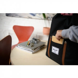 Herschel-rucsac-retreat-ensign-blue-sustenabil-5