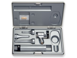 Set Otoscop veterinar heine beta 2.5 V