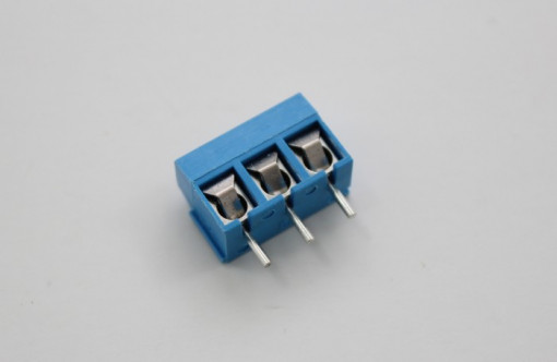 Conector cu surub 3 pini