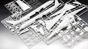 Modell repülőgép Revell Airbus A350-900 Lufthansa New Livery, 1:144 méretarány, KIT - Img 6