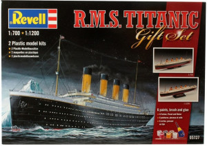 Revell TITANIC Navomodelling modell Revell TITANIC ajándékcsomag 2 modellel 1:700 és 1:1200 (385/223 mm) - Img 4