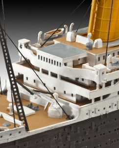 Navomodel macheta Revell TITANIC Set cadou cu 2 modele 1:700 si 1:1200 (385/223 mm) - Img 6
