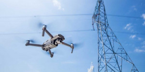 DJI MAVIC 2 Enterprise Zoom/ Dual drón opcionális Smart Controllerrel - Img 2