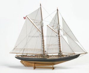 Navomodel modell modell modell Billing Boats BLUENOSE II (520 mm) - Img 1