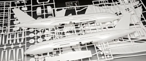 Revell Airbus A380-800 British Airways repülőgép-makett, 1:144 méretarány, készlet - Img 7