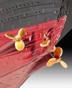 Navomodel macheta Revell RMS TITANIC Kit 1:700 (385 mm) - Img 4